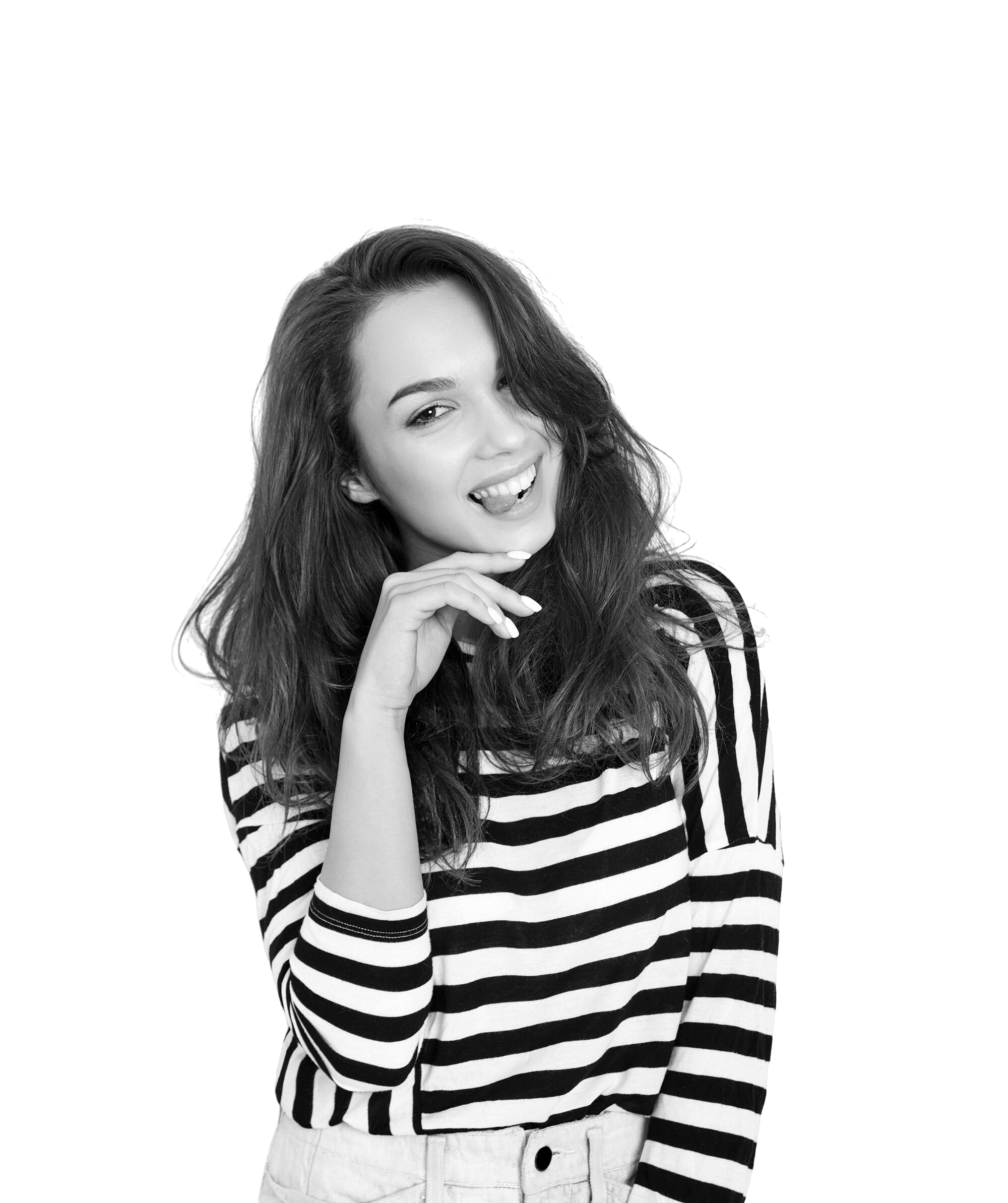 retrato joven hermosa mujer morena modelo chica maquillaje desnudo ropa hipster verano posando junto pared mostrando su lengua